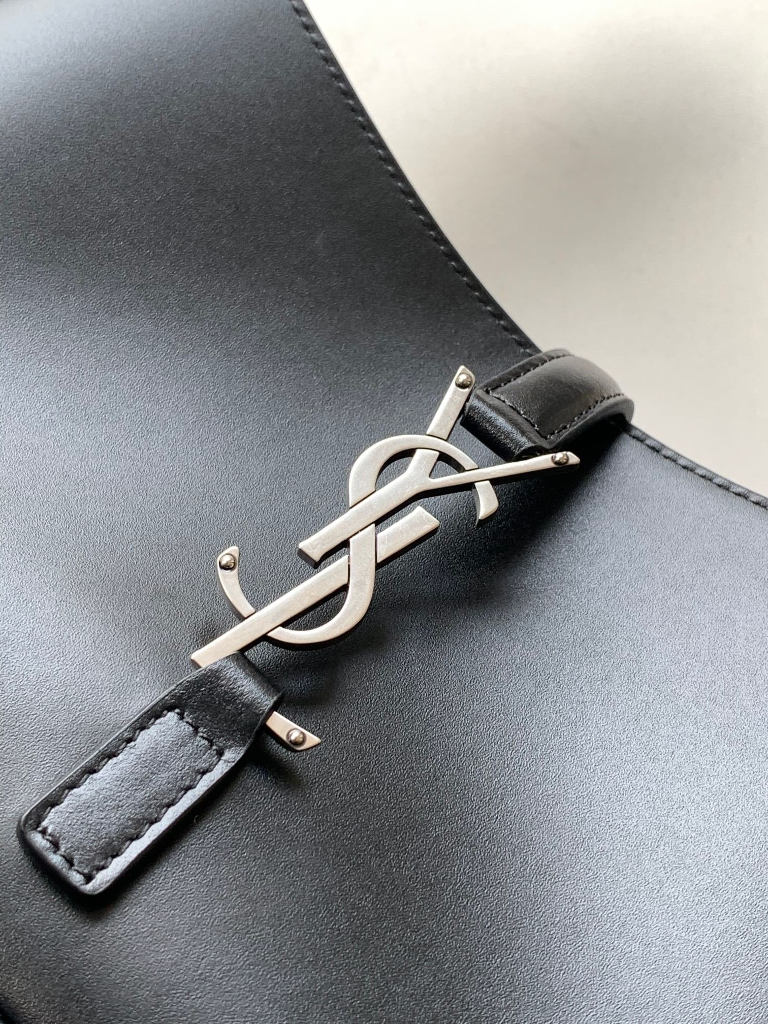YSL聖羅蘭超A貨復刻包包 le5à7啞光面黑色hobo Saint Laurent Monogram Hobo手袋