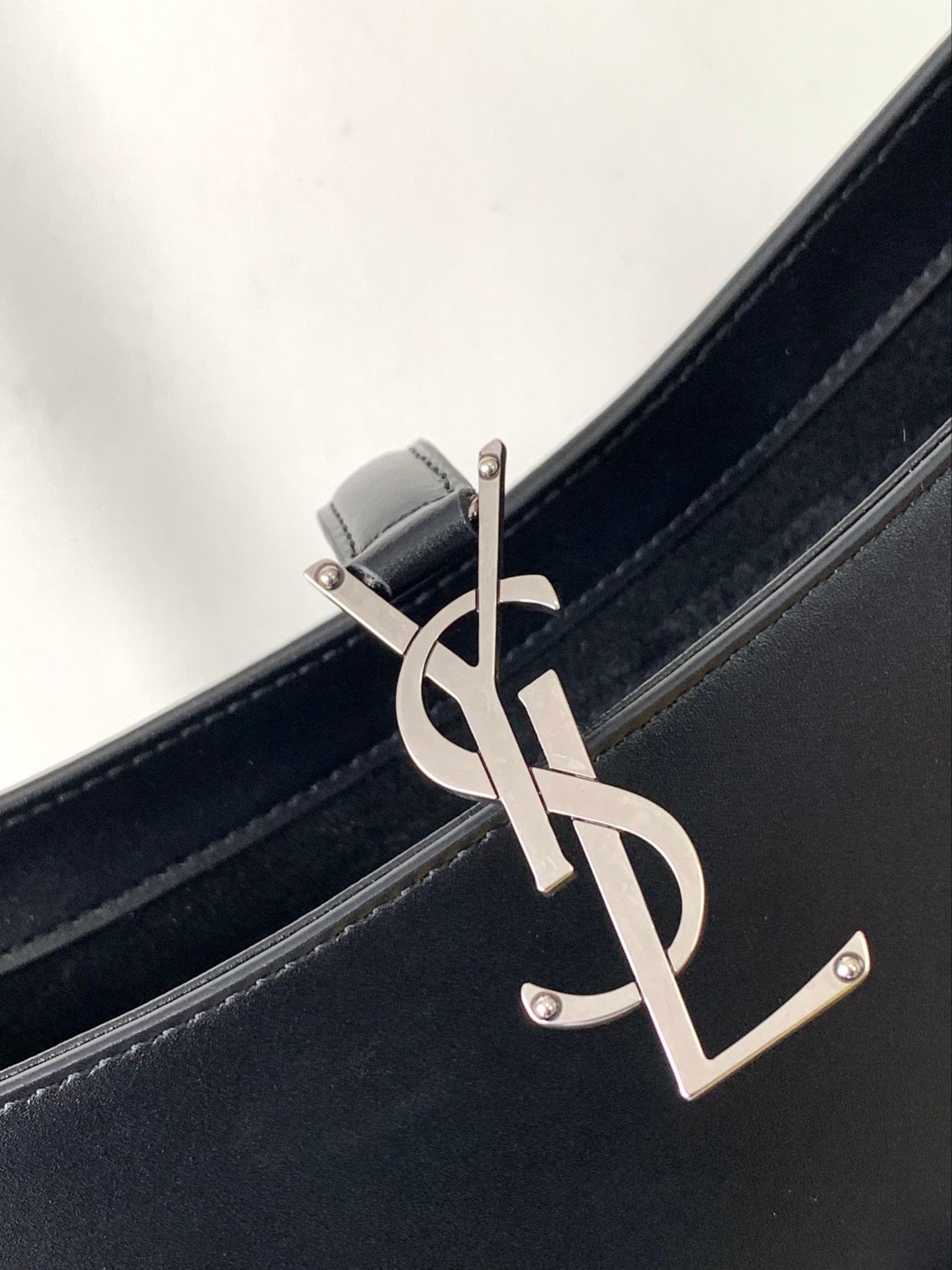 YSL聖羅蘭超A貨復刻包包 le5à7啞光面黑色hobo Saint Laurent Monogram Hobo手袋