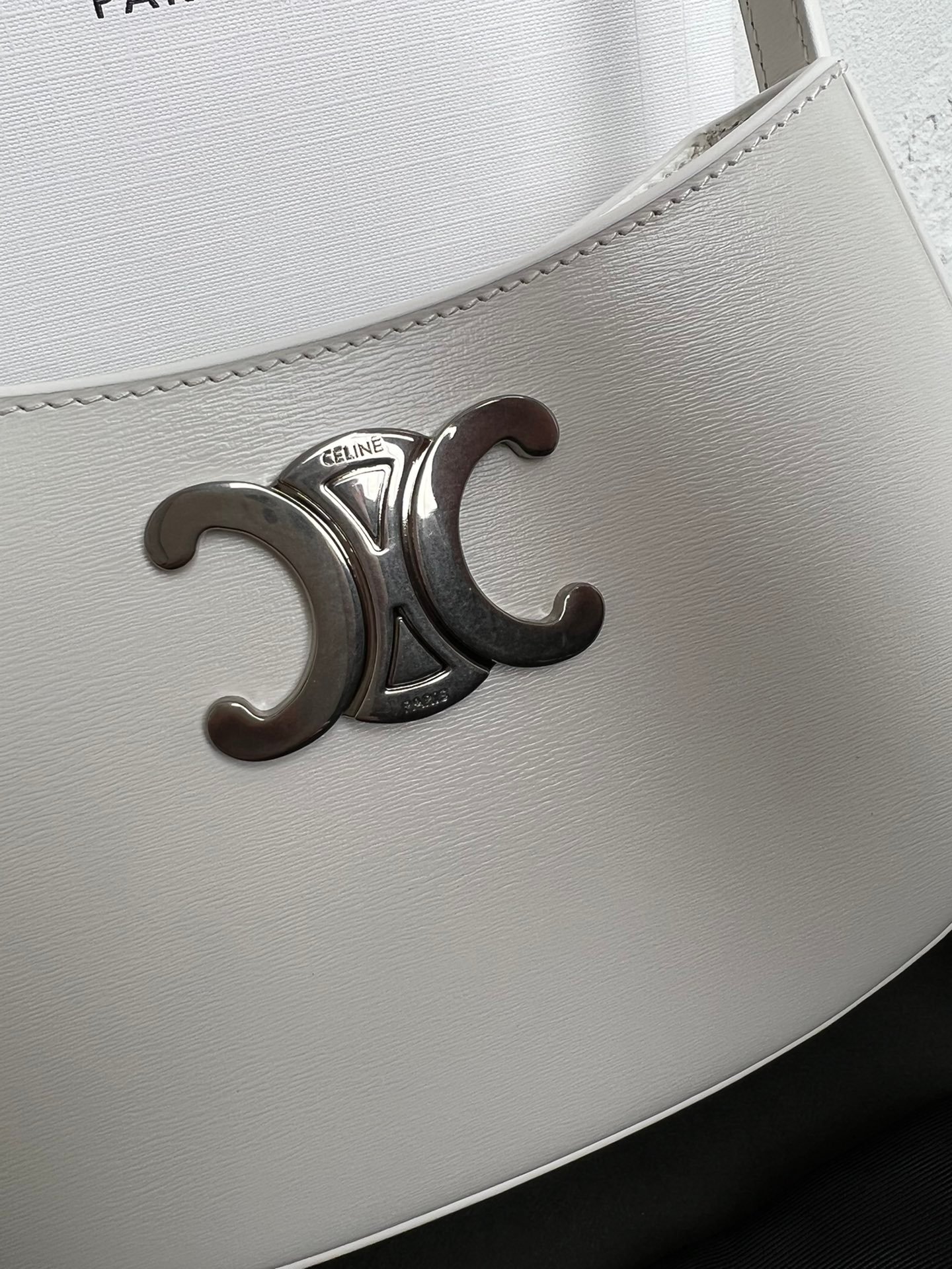 Celine賽琳高仿復刻原單包包 CELINE 2024 TILLY中號亮澤牛皮革手袋 白色