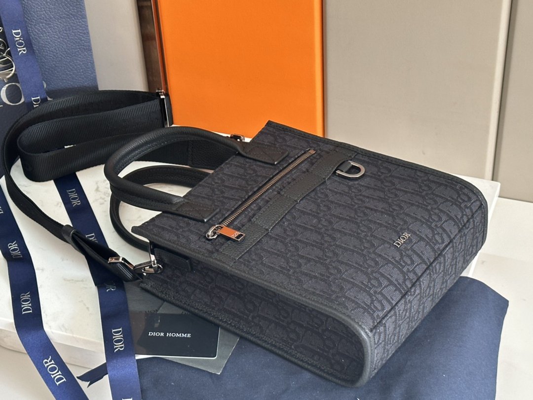 高仿精品批發 DIOR 包包 斜跨包單肩包