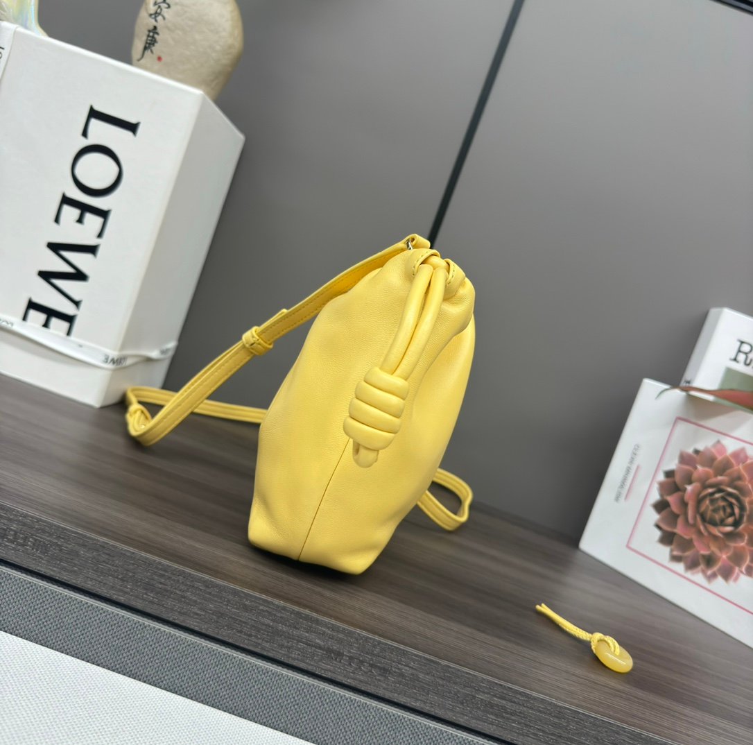 loewe羅意威超A貨手拿包 新款迷你納帕羊皮革 Flamenco Purse 手拿包 糖黃