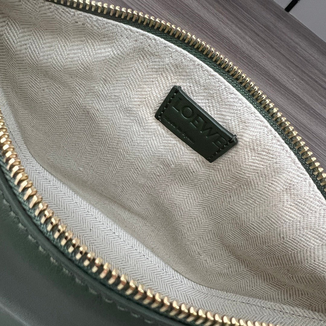 loewe羅意威高仿A貨包包 經典牛皮革Hammock hobo手袋 復古綠