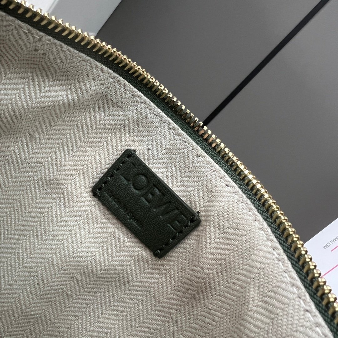 loewe羅意威高仿A貨包包 經典牛皮革Hammock hobo手袋 復古綠