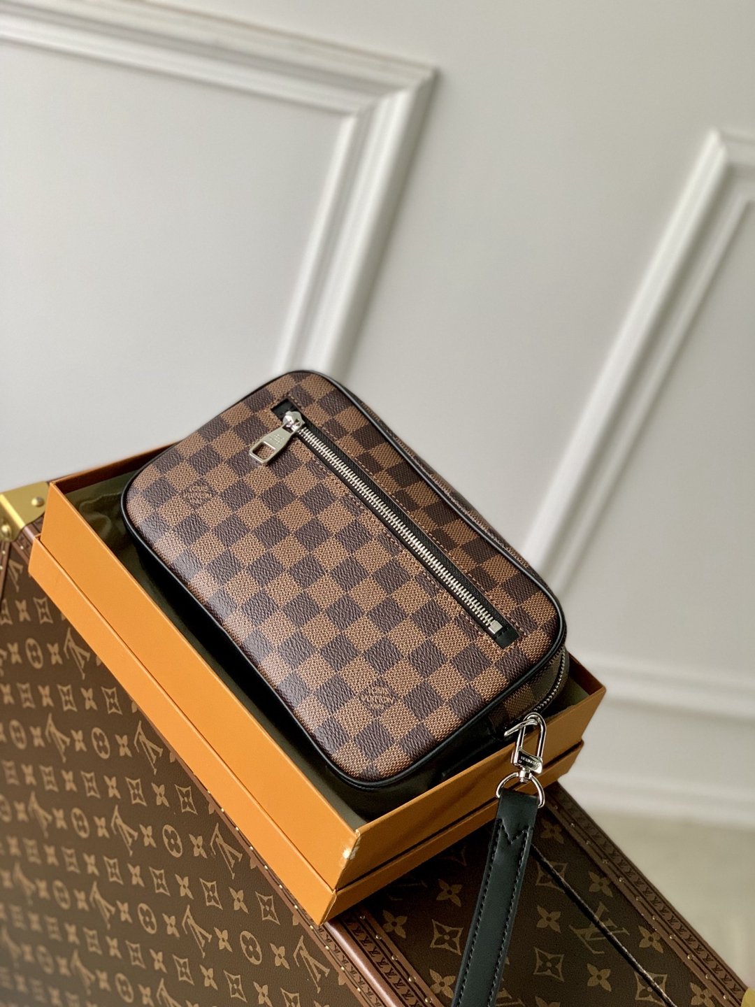 M41663咖啡格紋Pochette Kasai 一比一lv Taïga 皮革錢包手拿包