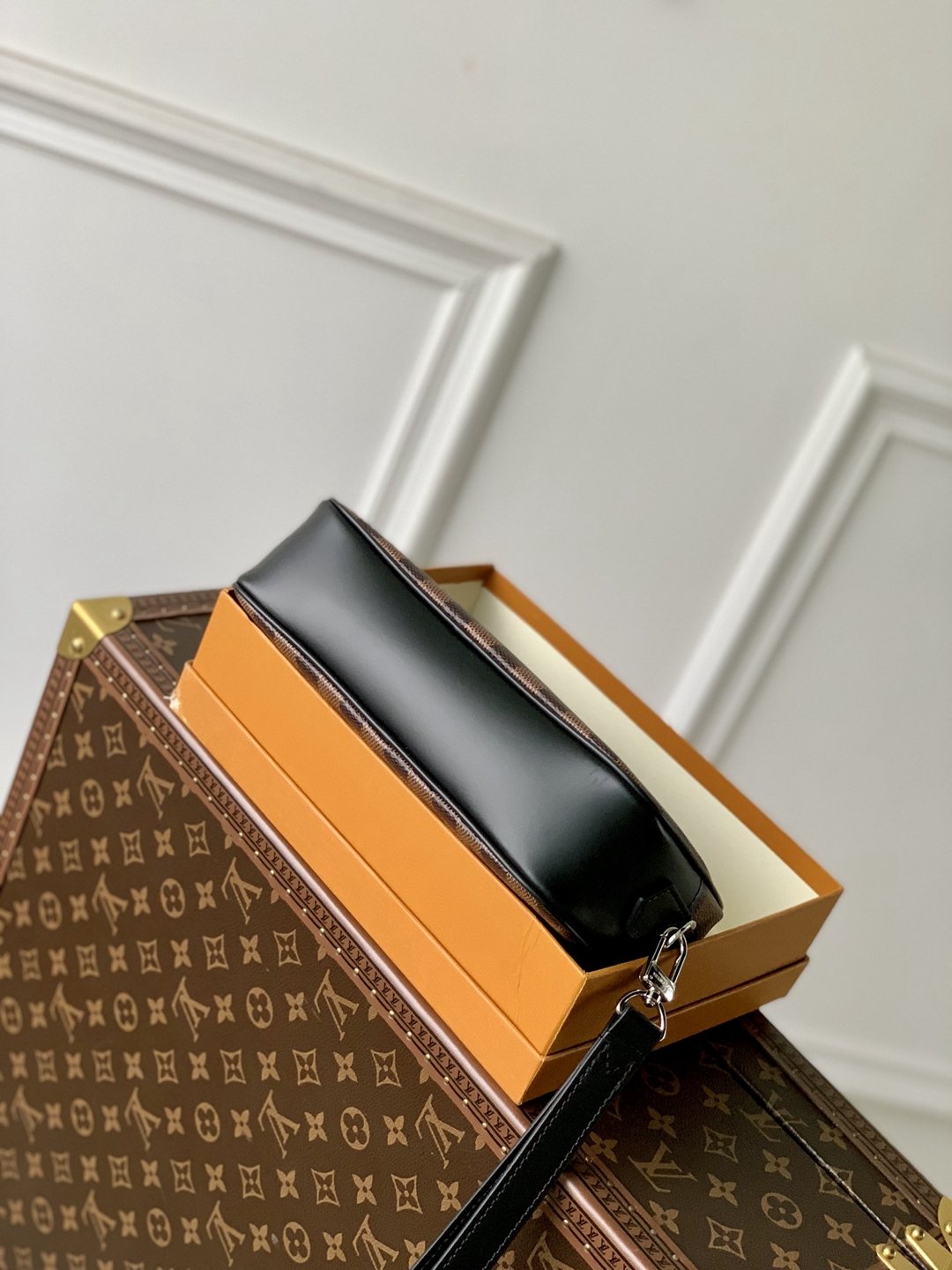 M41663咖啡格紋Pochette Kasai 一比一lv Taïga 皮革錢包手拿包
