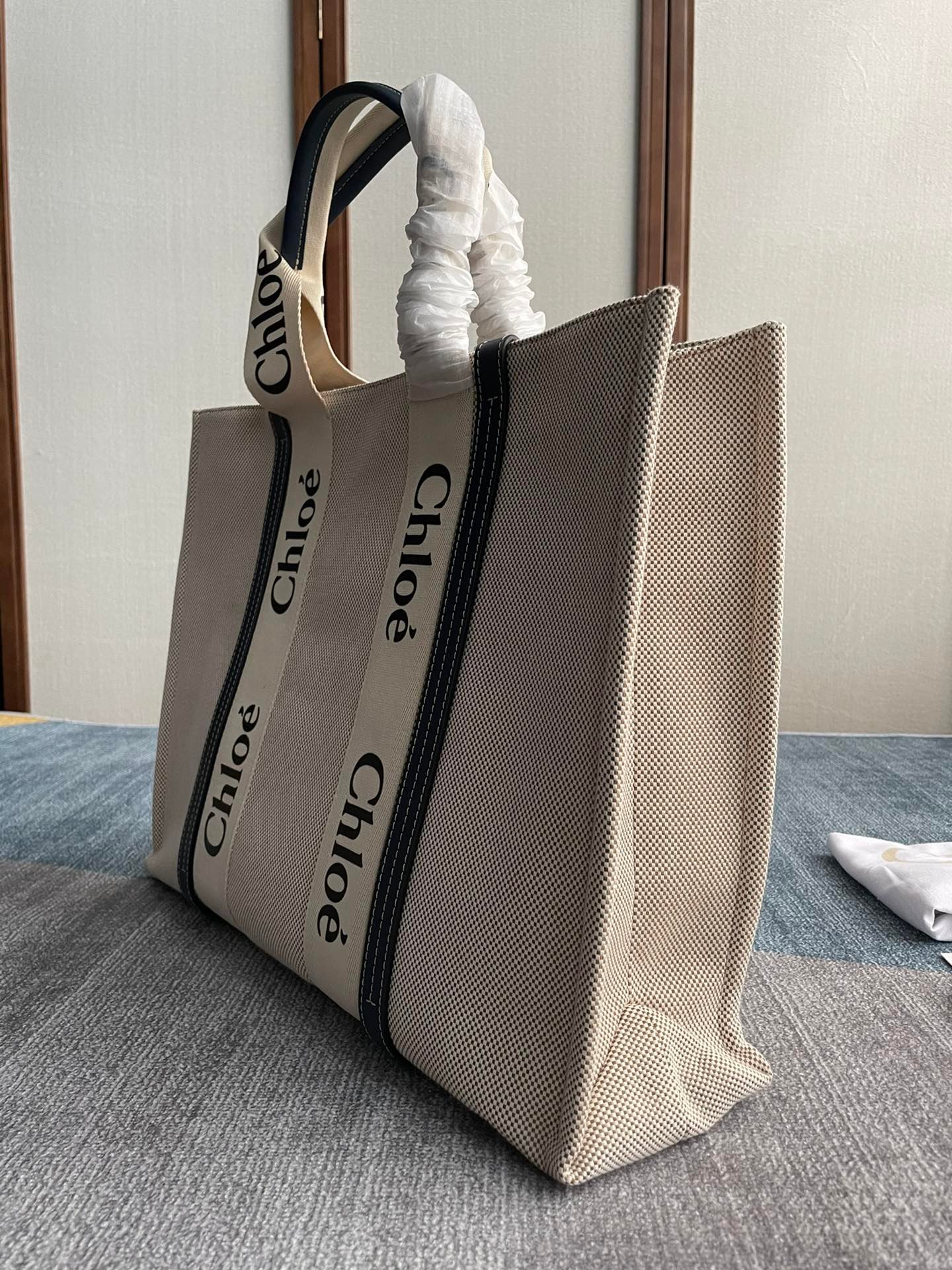 複刻名牌包Chloe蔻依 Chloé標識亞麻帆布 Woody大號托特包 深藍