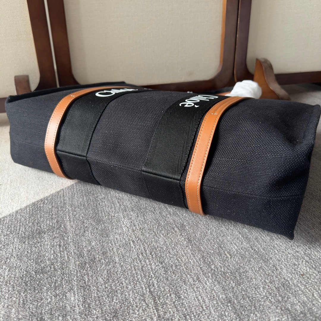 複刻奢侈包Chloe蔻依 Chloé標識亞麻帆布 Woody大號托特包 黑色