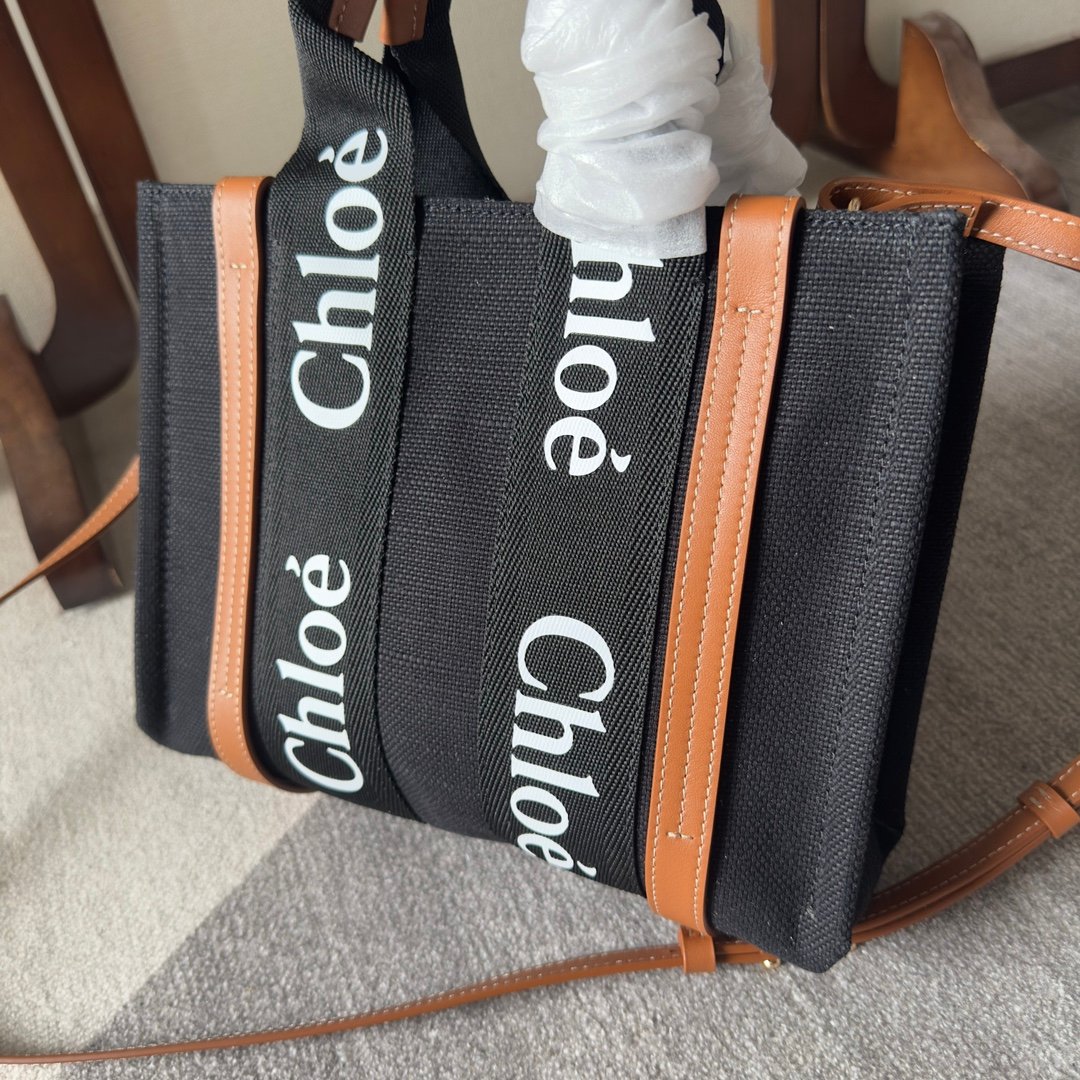 複刻奢侈包Chloe蔻依 Chloé標識亞麻帆布 Woody小號托特包 黑色