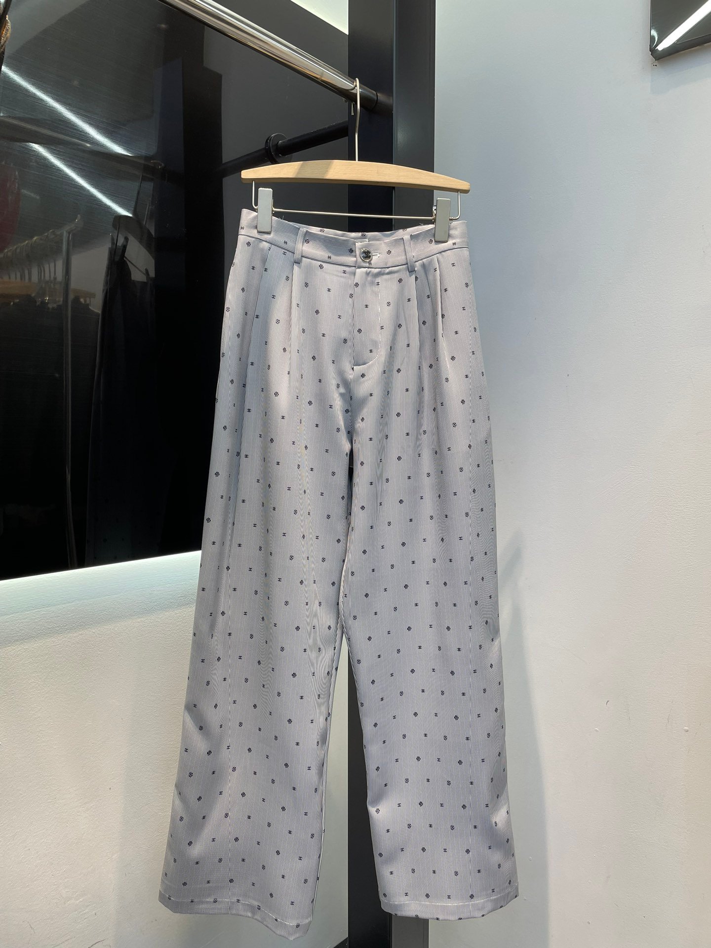 Chanel香奈兒頂級原單新款logo直筒款女款