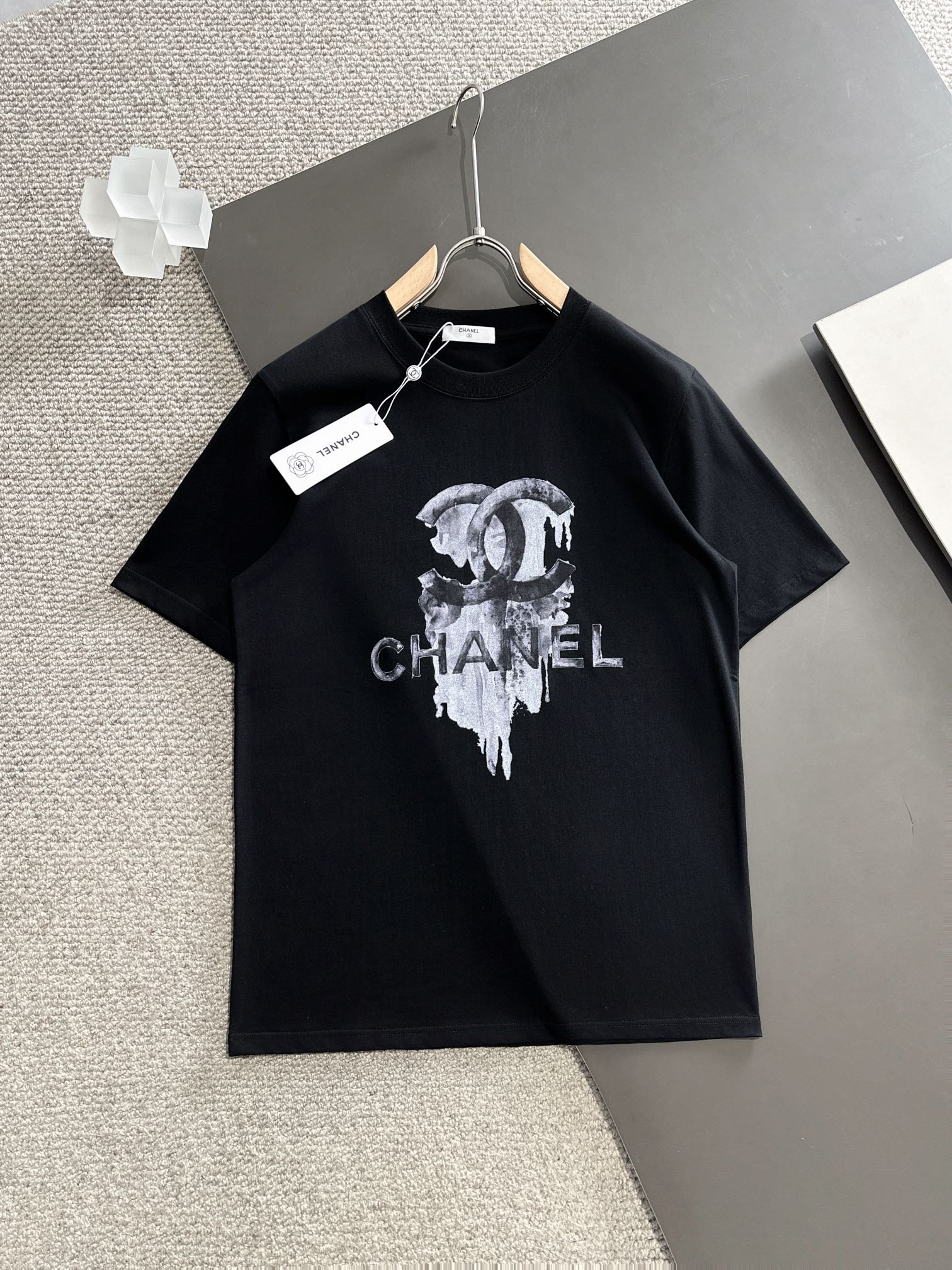 2024新品香奈兒Chanel首發專櫃同步短袖高仿衣服T恤