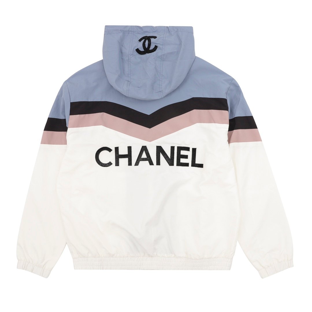 太好看了香奈兒Chanel原單高仿連帽logo外套 專櫃同步