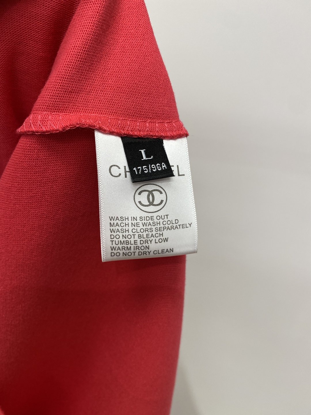 CHANEL香奈兒一比一復刻新品圓領短袖T恤 帥氣時尚