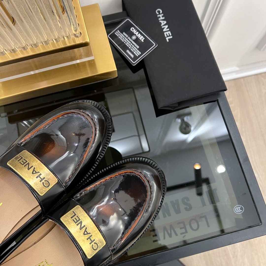 CHANEL香奈兒最高版本2024新品專櫃同步高仿鞋樂福鞋 黑色真的 太好看了
