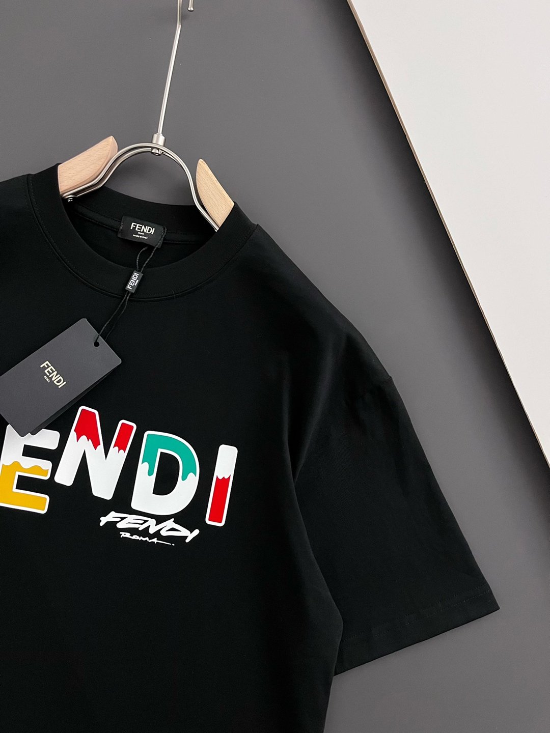 FENDI芬迪高仿短袖衣服純棉黑色圓領T恤