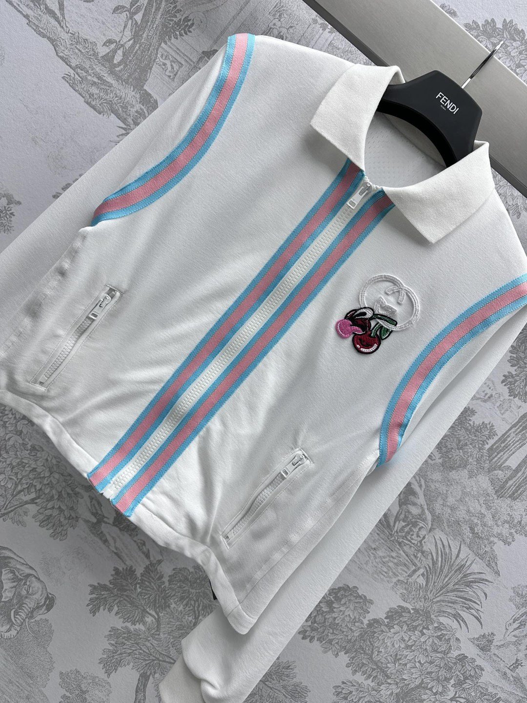 刺繡櫻桃休閒套裝 Gucci高仿服裝開衫衛衣