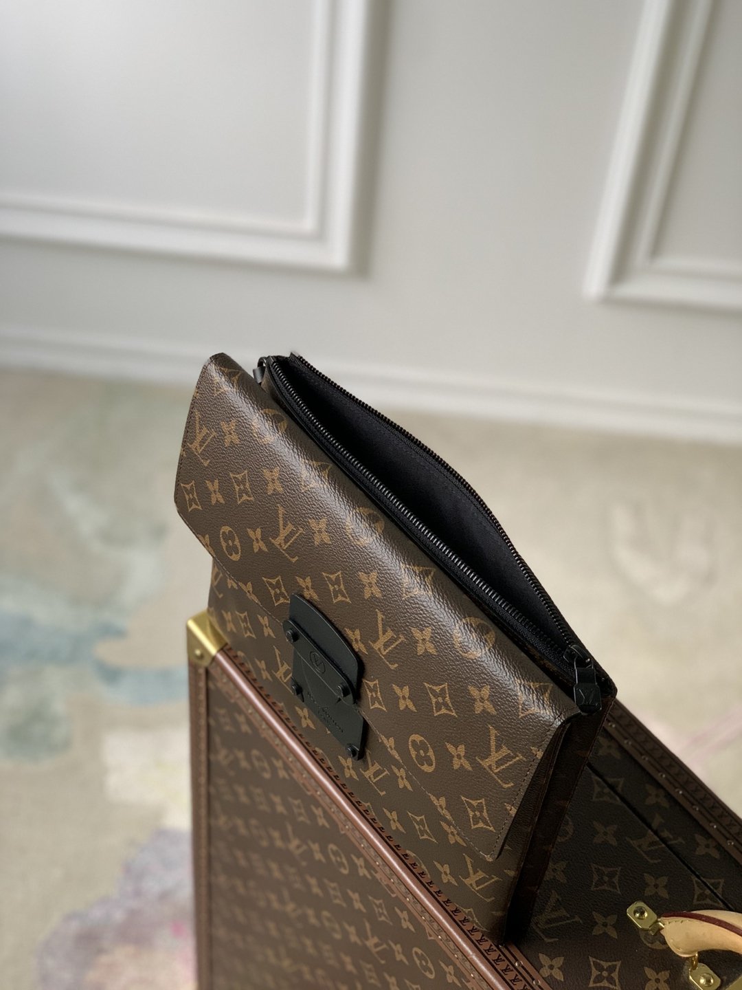 太漂亮了 2024新品 LV 高仿包包 Pochette S-Lock 手提包 手拿包