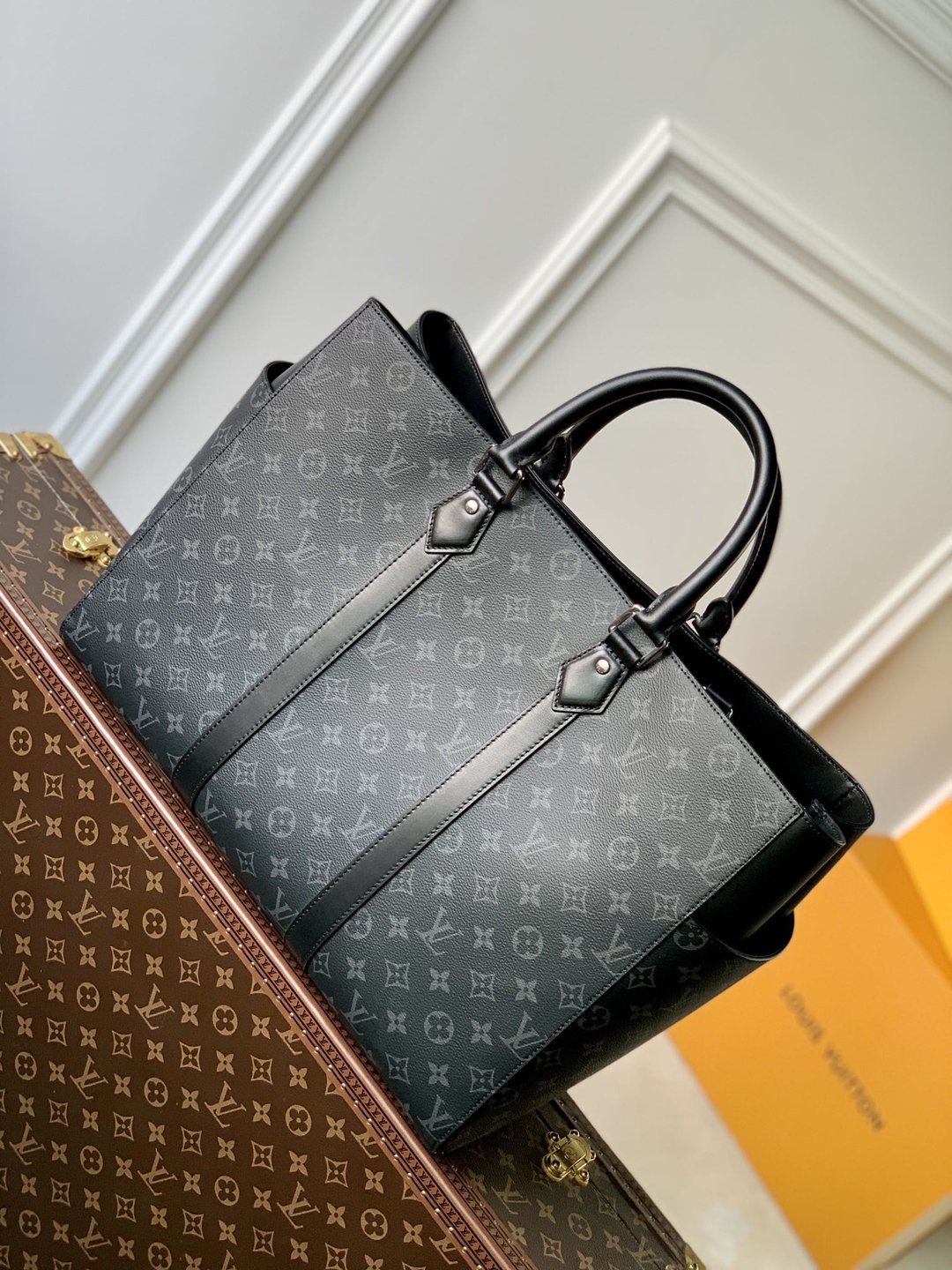M46451 少見的精品 頂級原單LV 手提包 硬朗風範