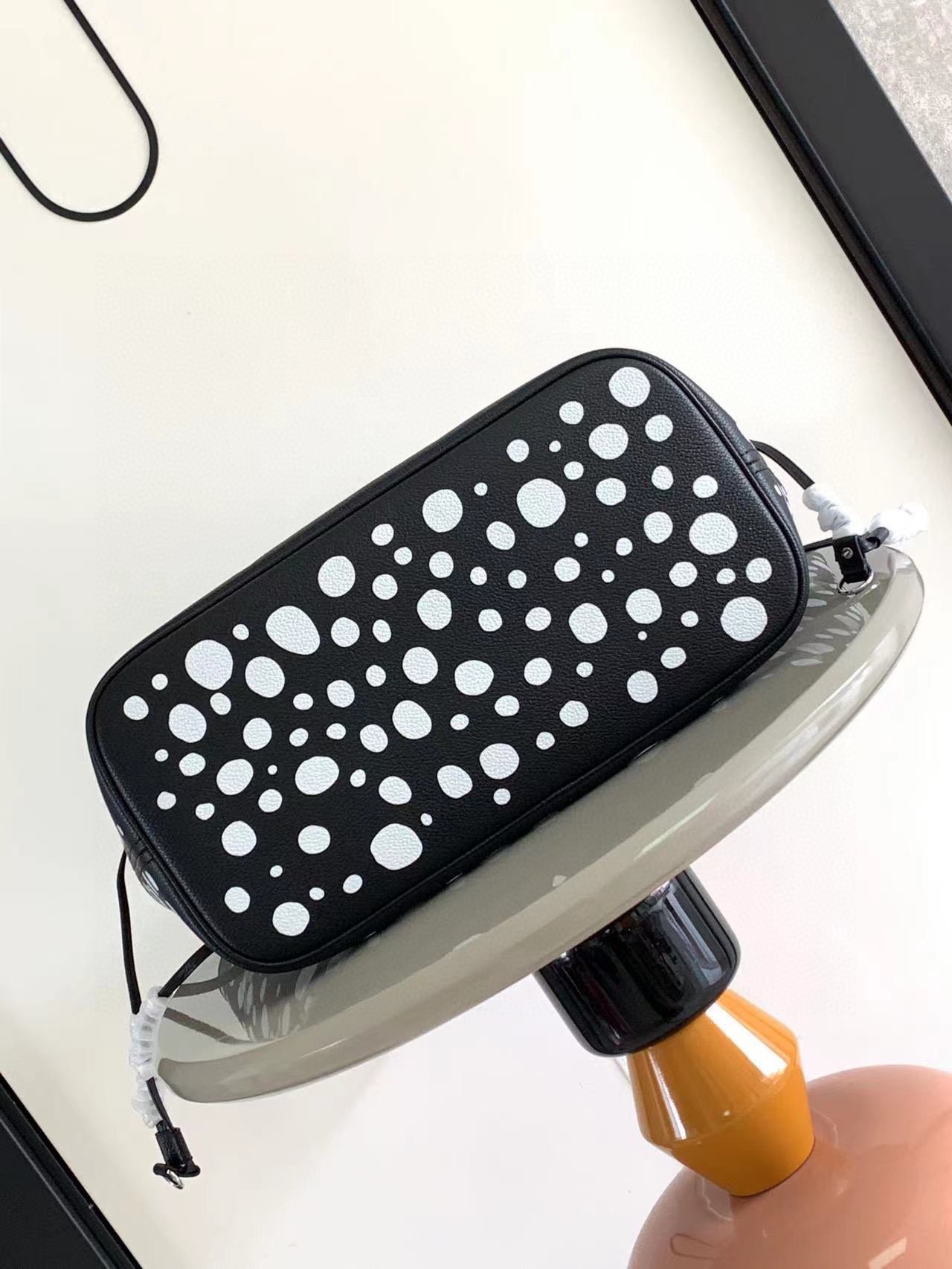 M45686LV高端奢侈品A貨手袋單肩包 手提包