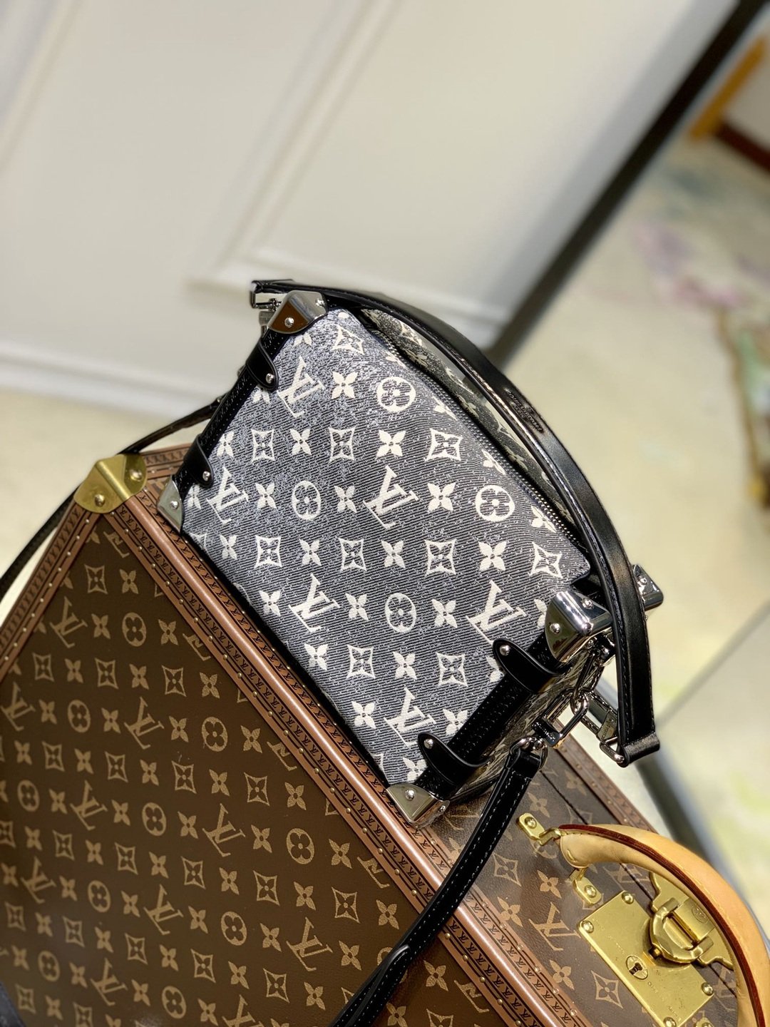 M21460高仿LV新品 Side Trunk 手袋 單肩包