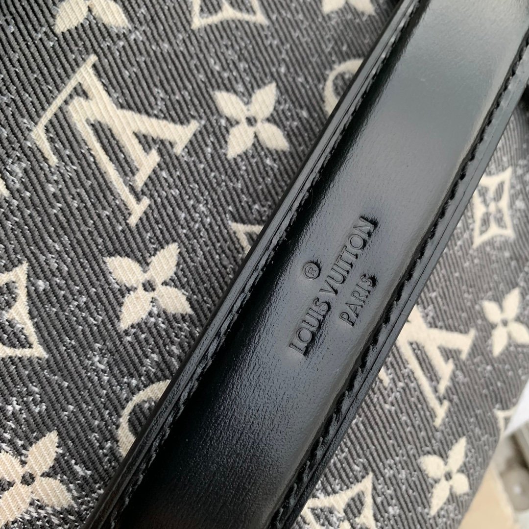 M21460高仿LV新品 Side Trunk 手袋 單肩包