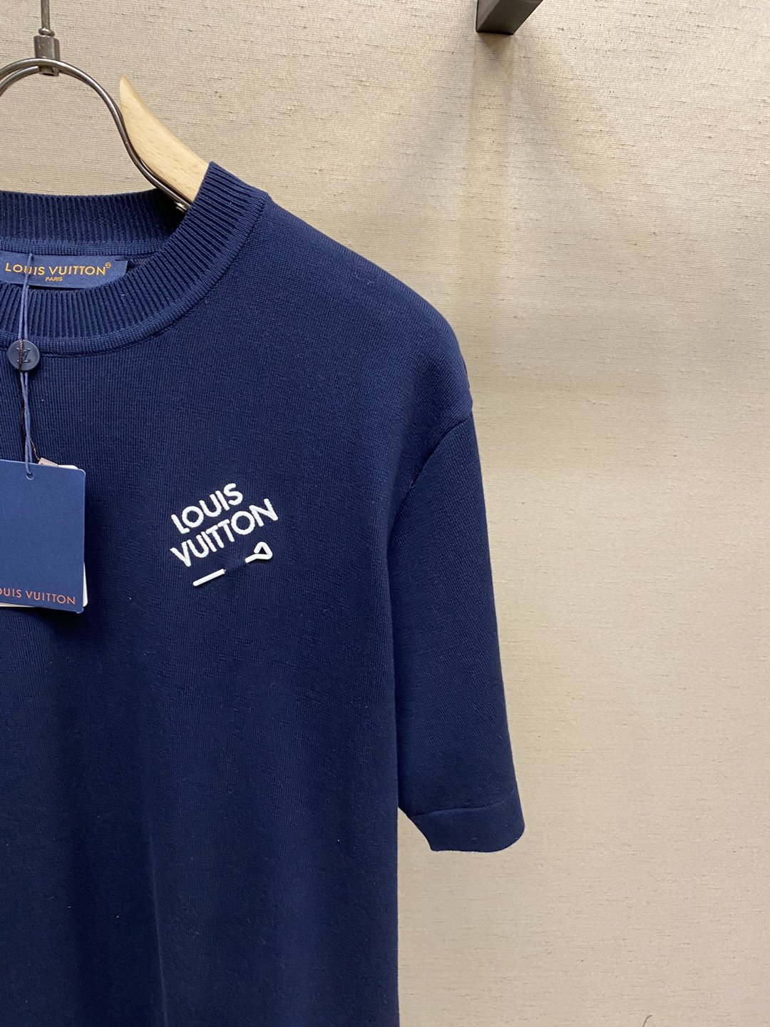 很精緻的印花 2024新品 LV 原單衣服 純棉圓領短袖T恤 白色