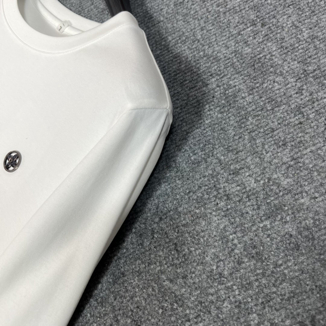一比一 LV 衣服 定制面料長袖T恤打底衫