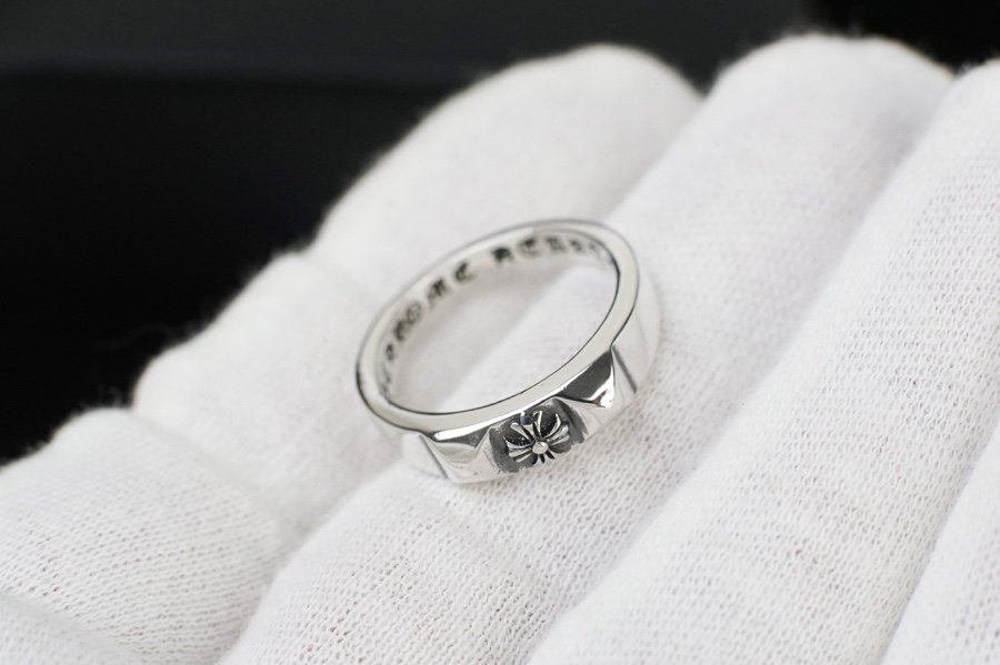 複刻高仿Chrome Hearts克羅心飾品 金字塔十字花戒指