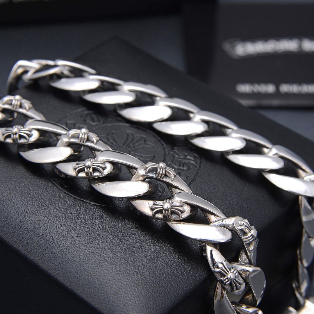 高仿Chrome Hearts克羅心飾品 半十字花ID滾石大舌頭手鍊