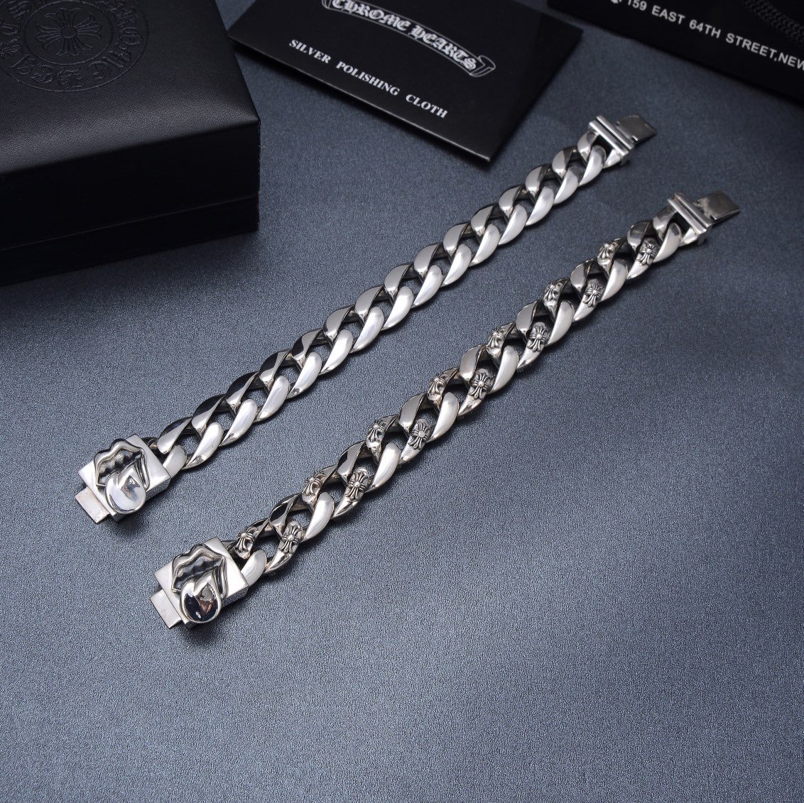 高仿Chrome Hearts克羅心飾品 半十字花ID滾石大舌頭手鍊