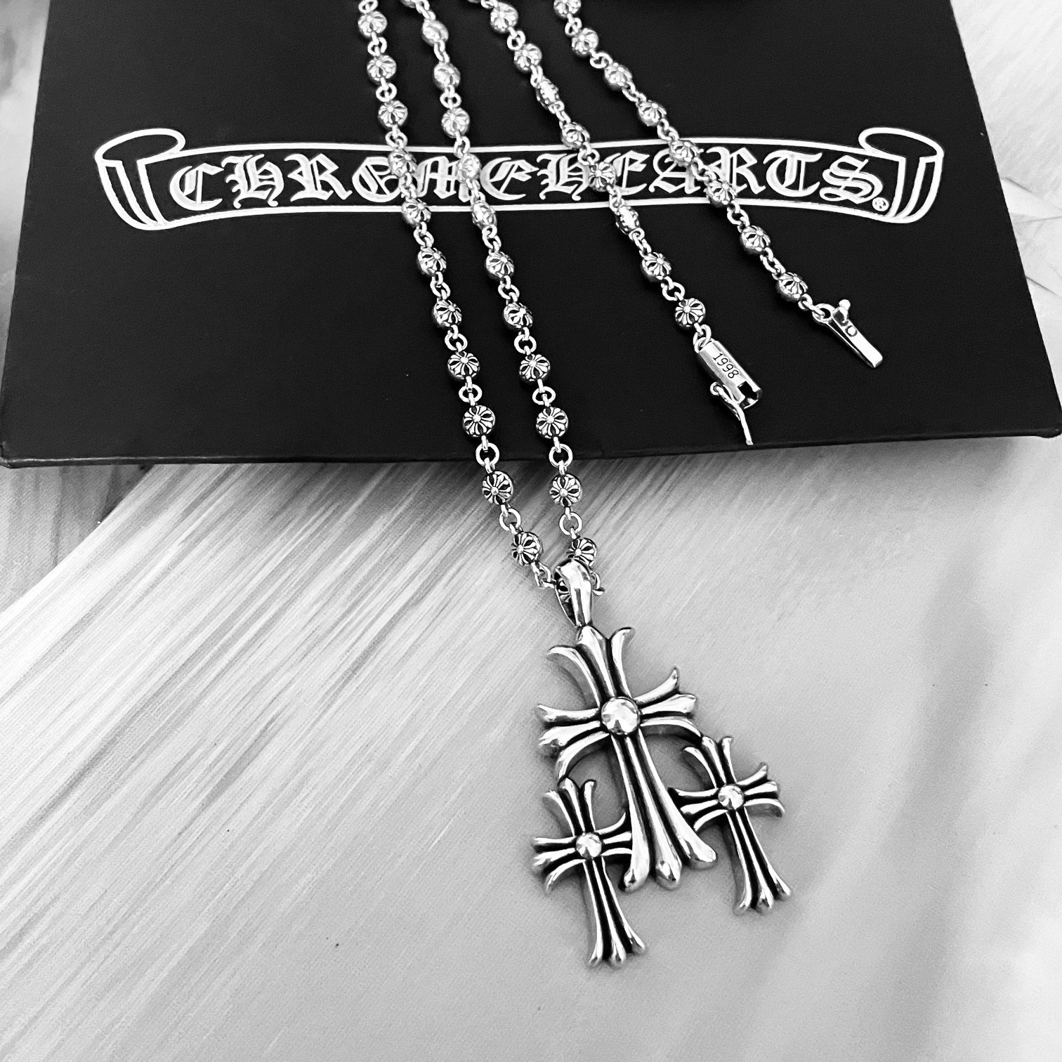 高仿Chrome Hearts克羅心飾品 連體三十字架吊墜十字花球項鍊