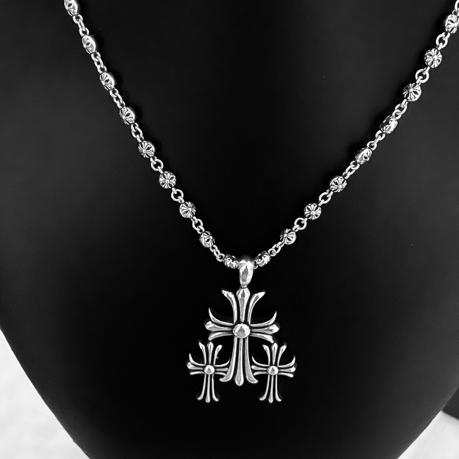 高仿Chrome Hearts克羅心飾品 連體三十字架吊墜十字花球項鍊