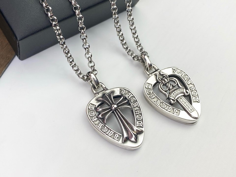 複刻Chrome Hearts克羅心飾品 鏤空桃心十字架寶劍匕首吊墜項鍊