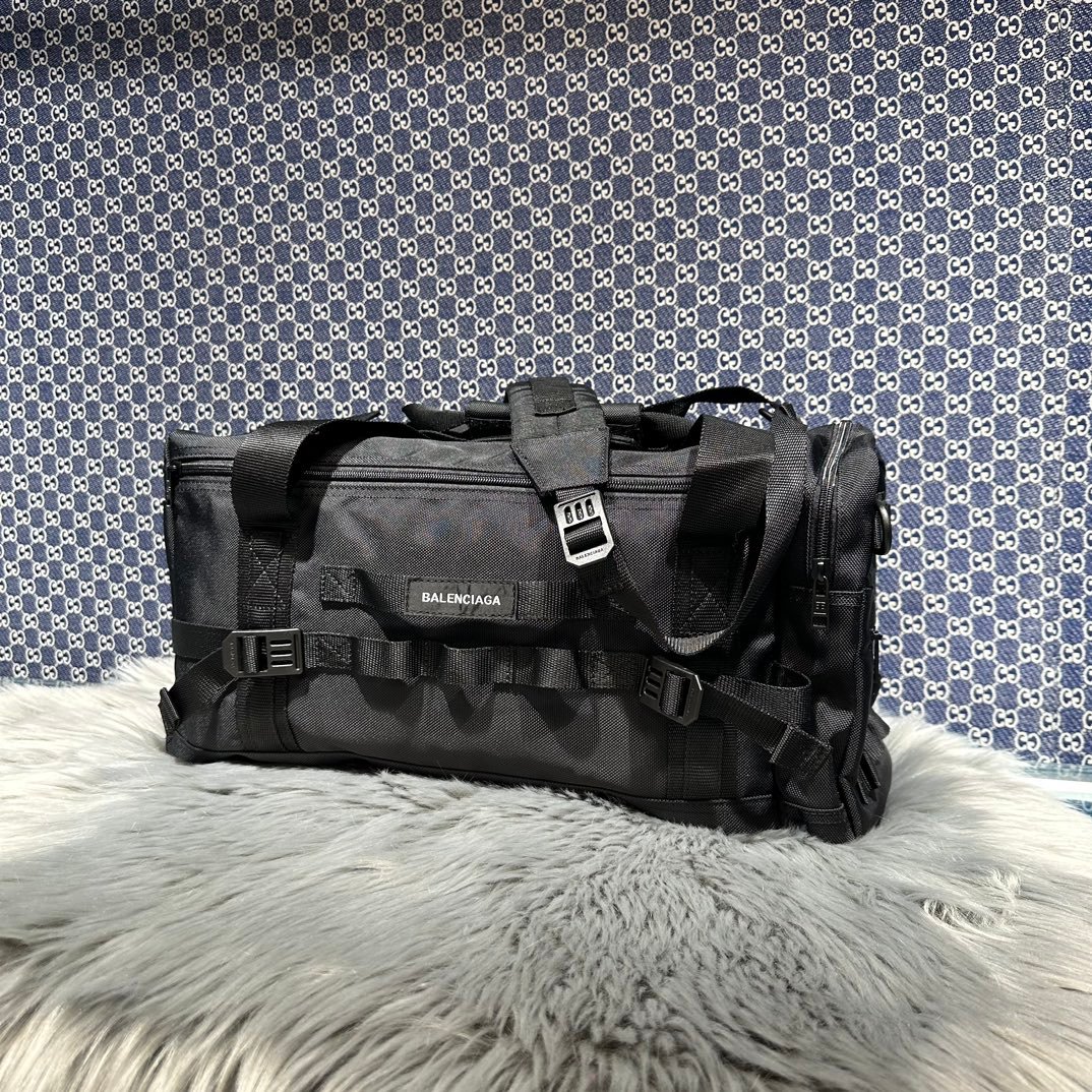 原單高仿balenciaga巴黎世家包包 黑色Army 大號 尼龍斜背手提旅行包 