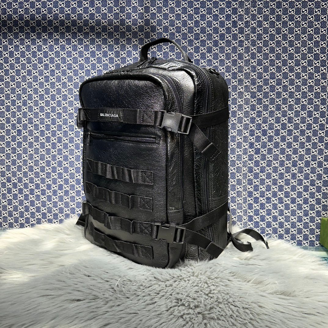 一比一複刻balenciaga巴黎世家 ARMY Space洗水牛皮 多用途雙肩包