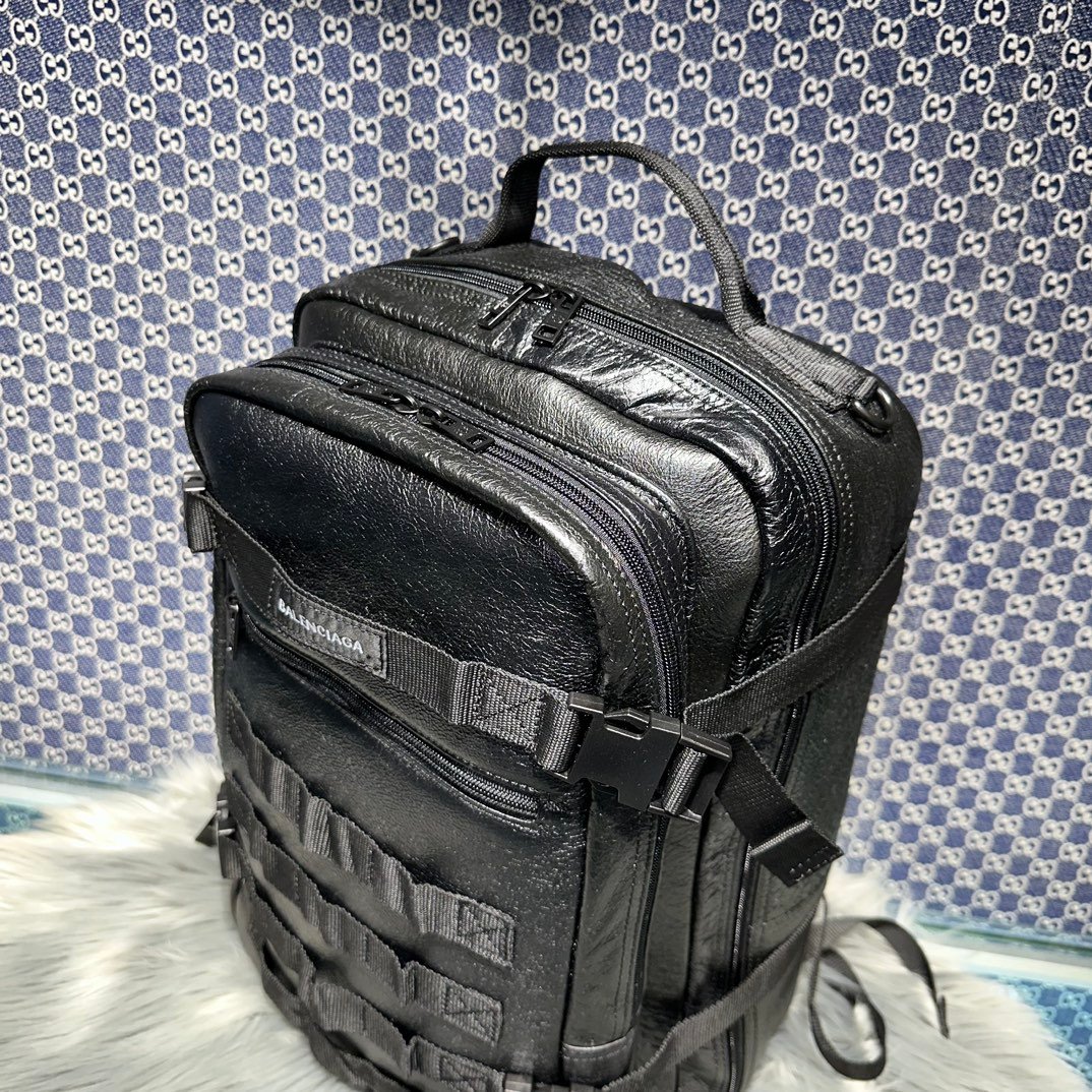 一比一複刻balenciaga巴黎世家 ARMY Space洗水牛皮 多用途雙肩包