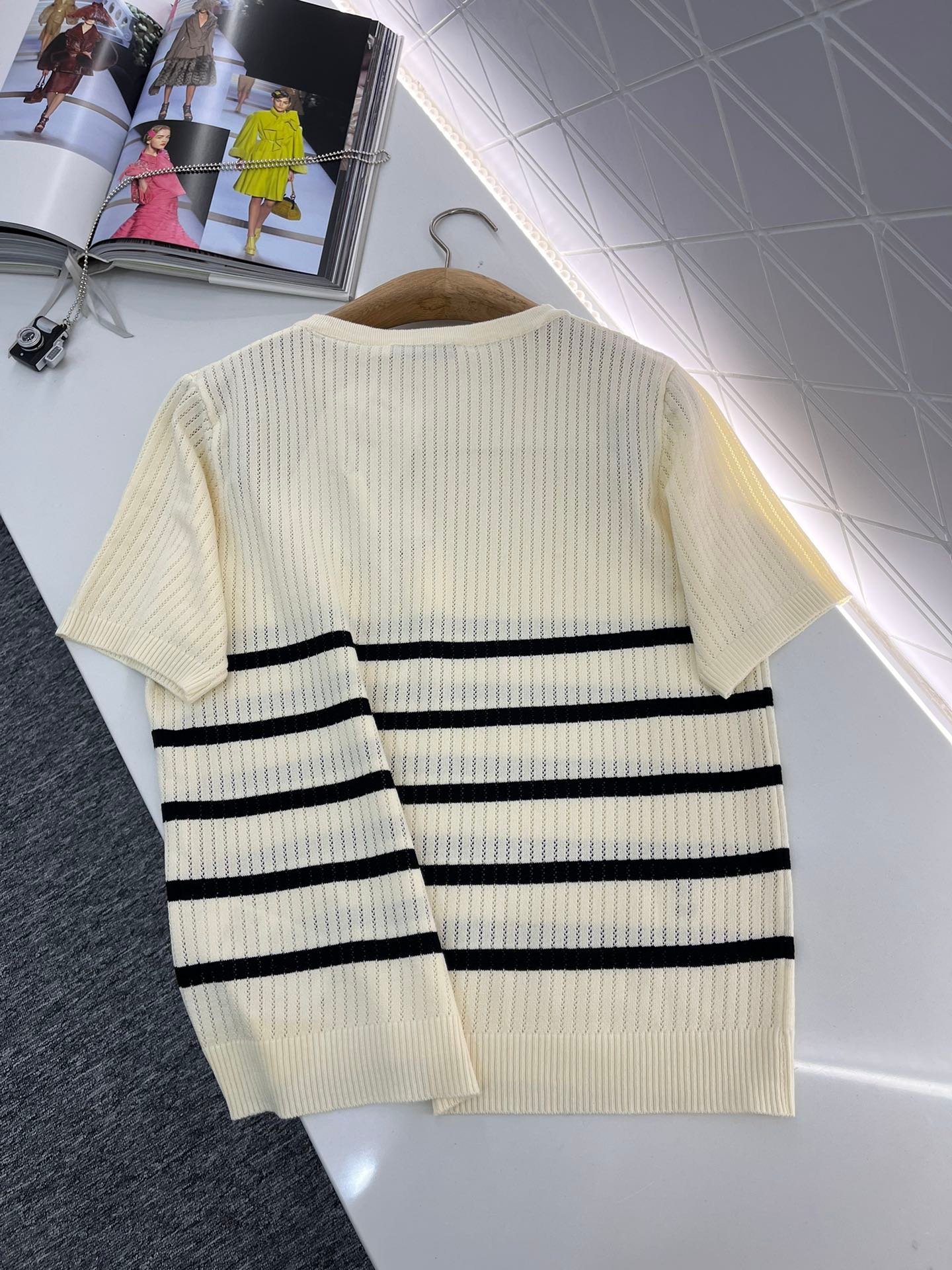 DIOR新品高仿女款衣服條紋針織T恤