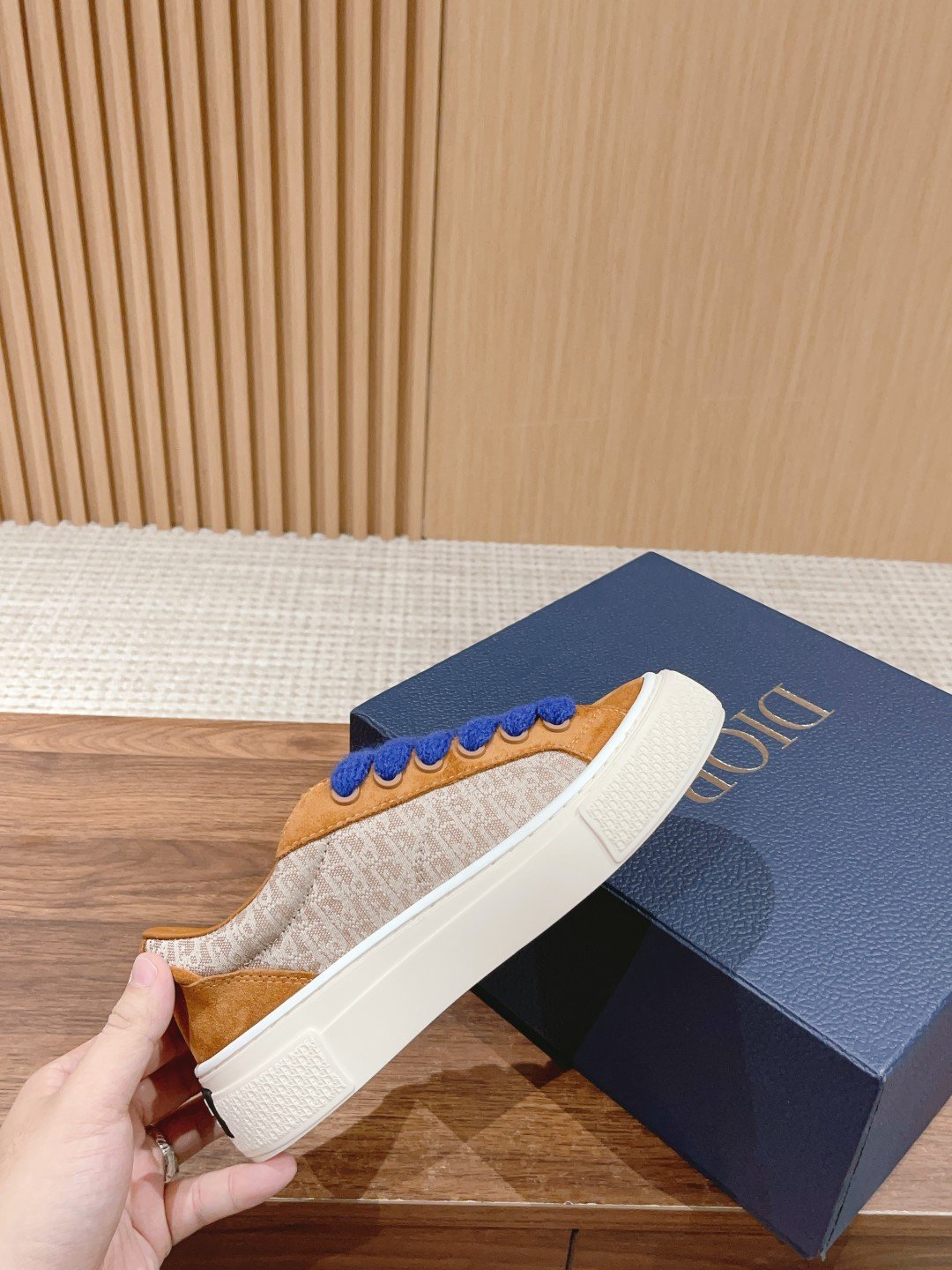 DIOR撞色鞋帶頂級復刻高仿休閒鞋