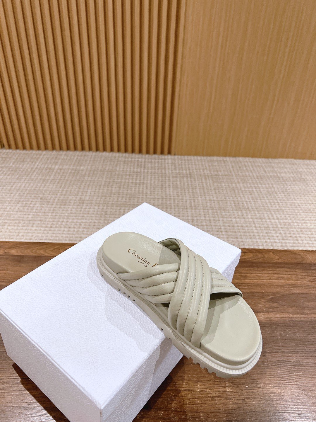 DIOR迪奧頂級復刻最新款懶人拖鞋超級精美好看