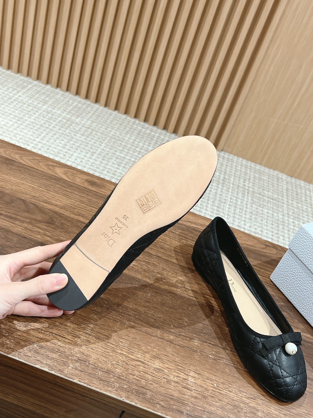 2024春夏珍珠單鞋 新品 小羊皮鞋面 女款鞋子 DIOR高仿鞋