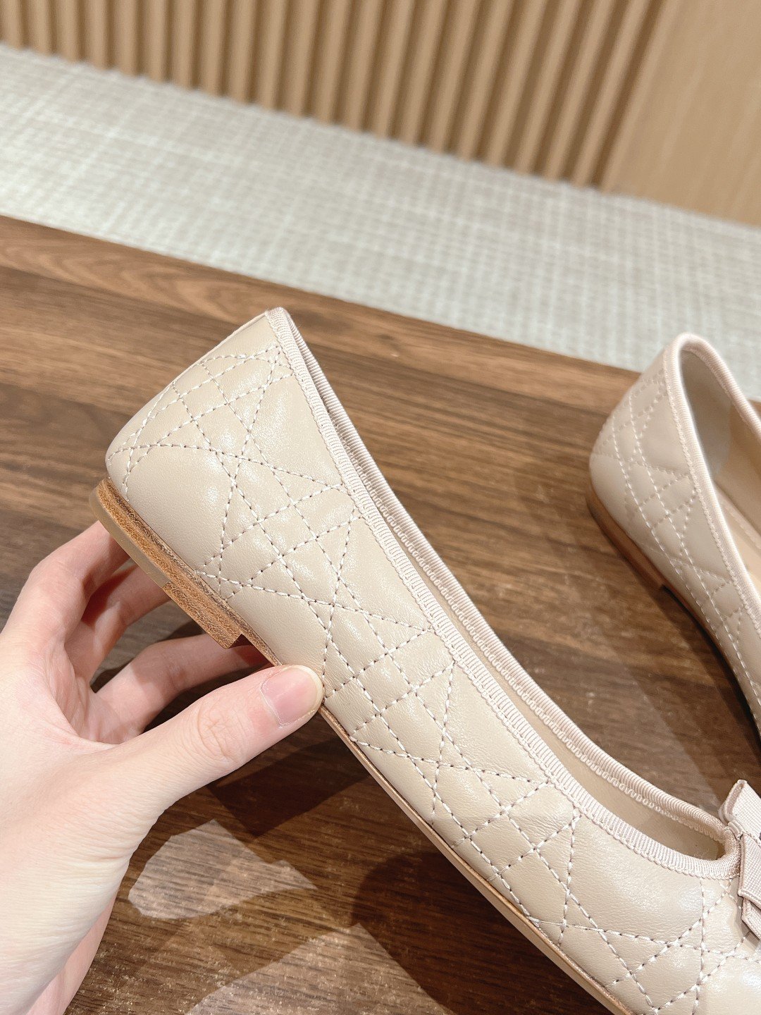 DIOR2024新品高仿鞋 一比一復刻 羊皮鞋面 牛皮鞋底