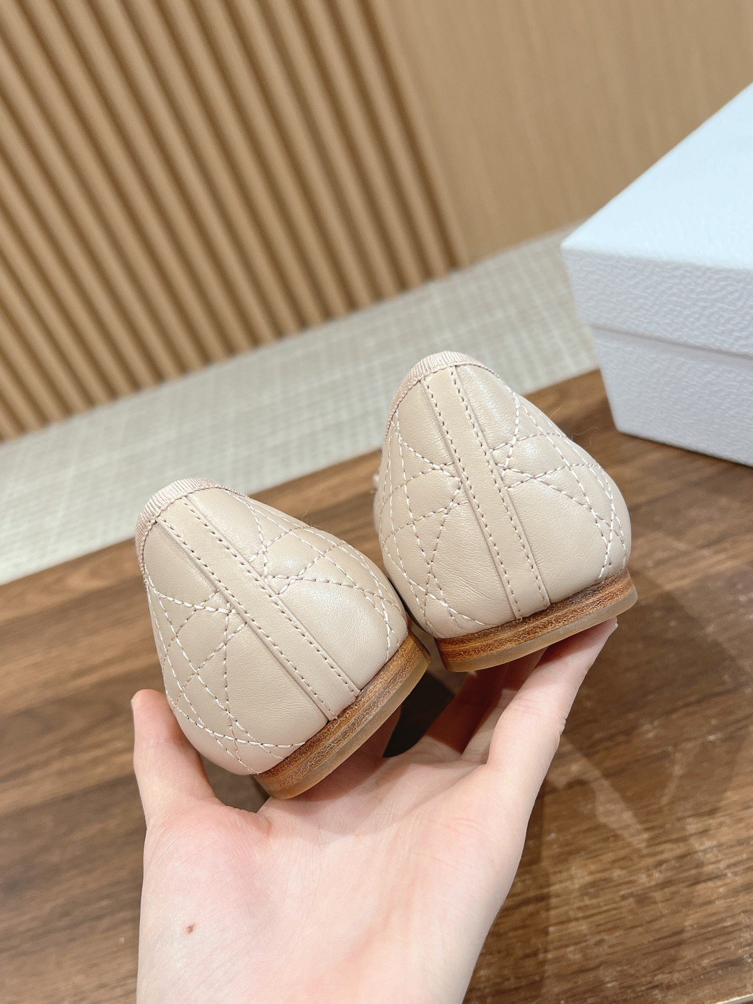 DIOR2024新品高仿鞋 一比一復刻 羊皮鞋面 牛皮鞋底