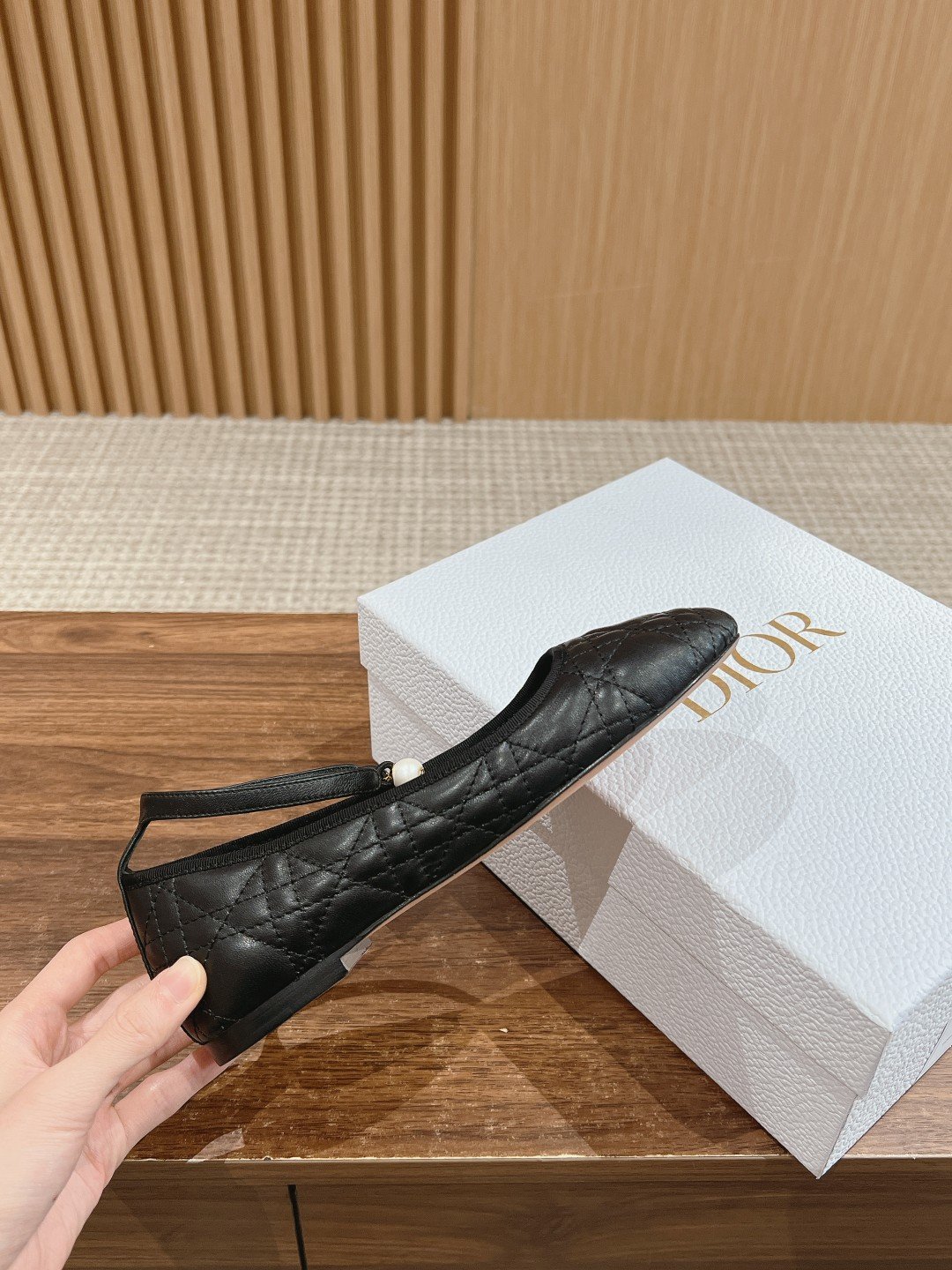 頂級原單DIOR真皮女款休閒鞋 商務鞋子
