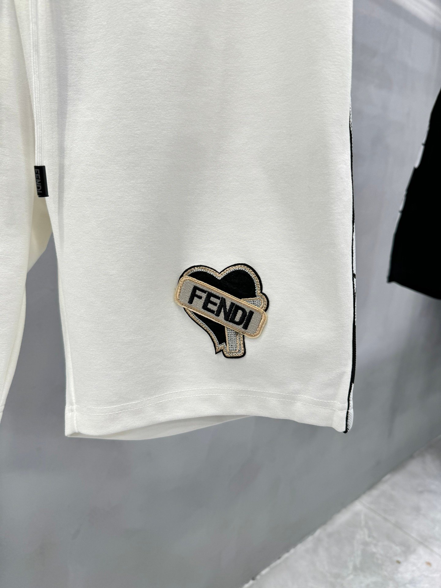 Fendi一比一高仿新款夏季休閒五分短褲男女同款