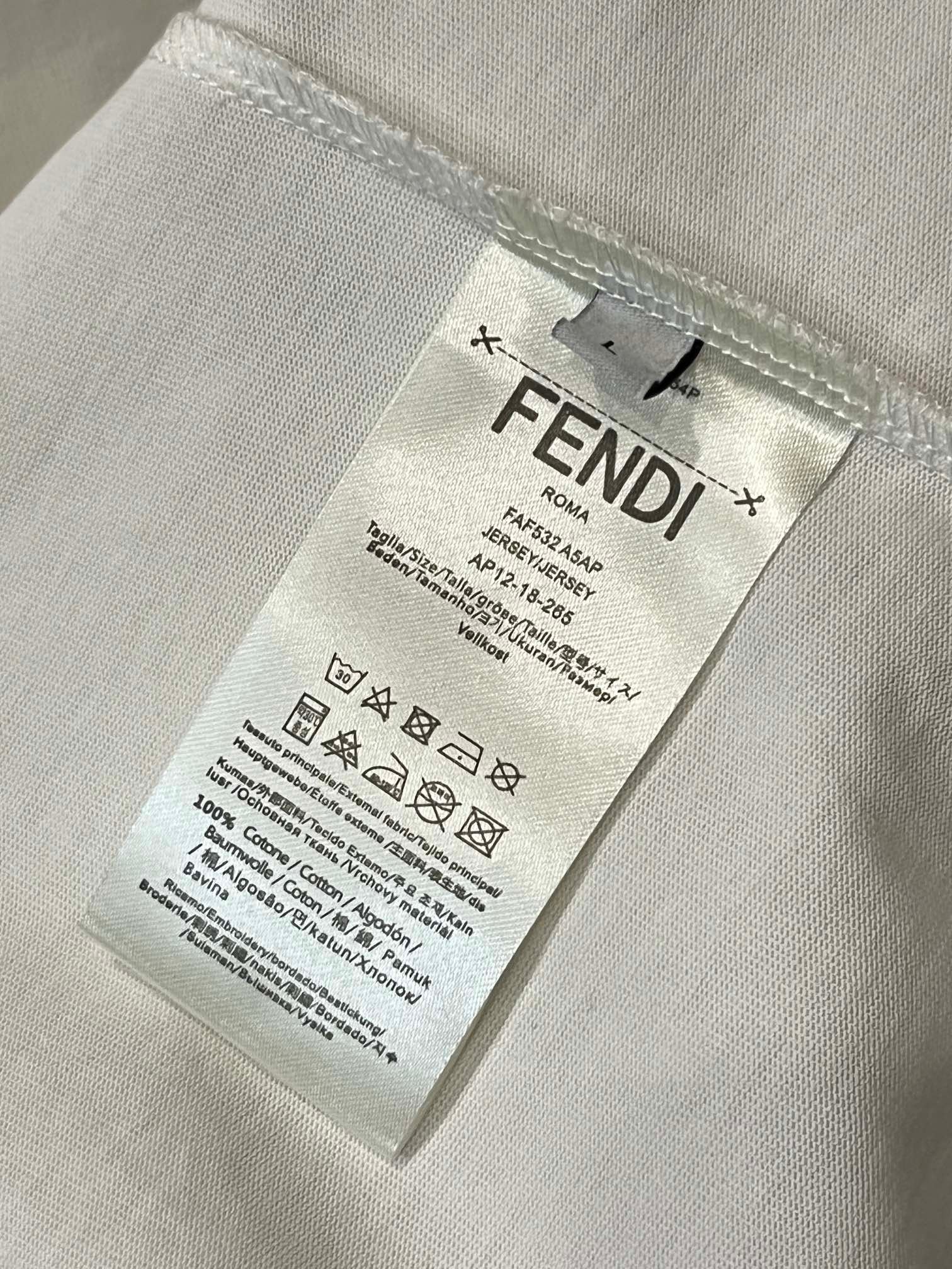 高端復刻Fendi芬迪一比一專櫃同步短袖T恤純棉短袖男裝