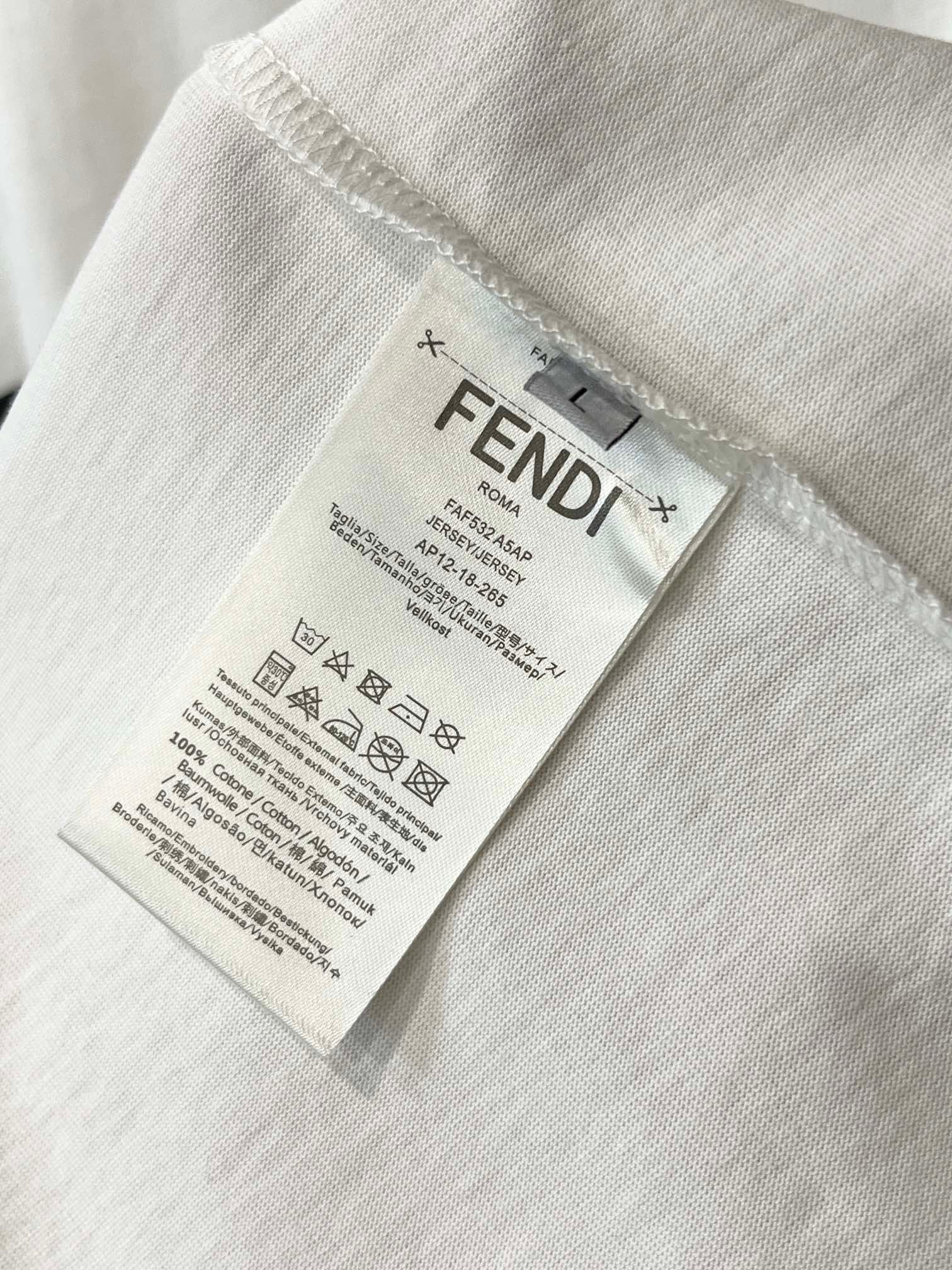 頂級A貨專櫃同步芬迪Fendi胸前logo圖案時尚潮流短袖T恤