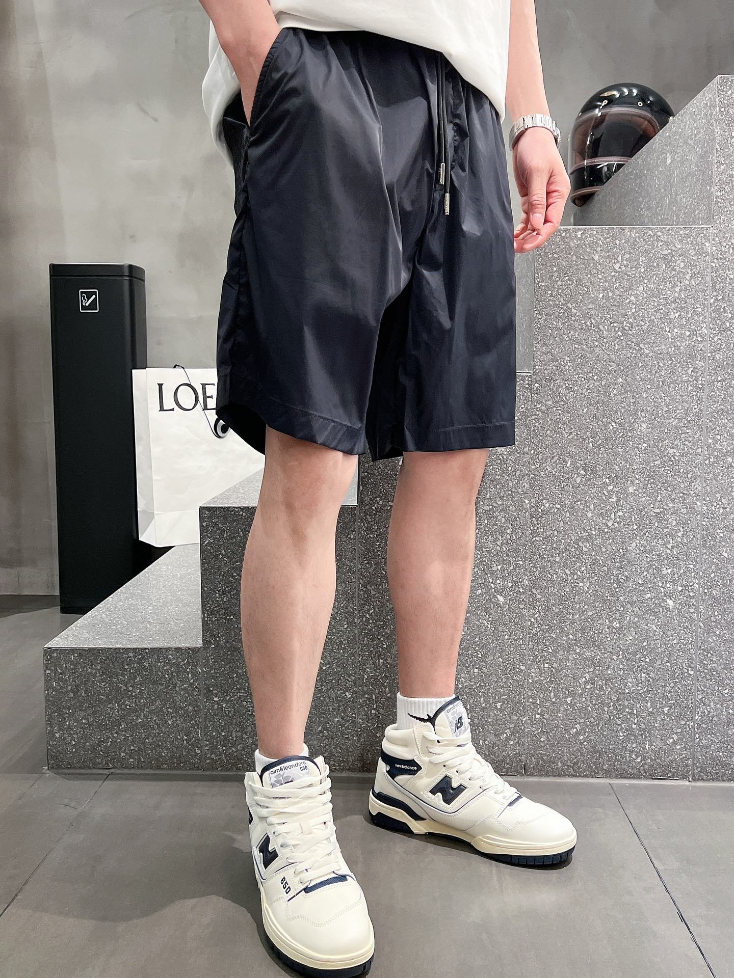 專櫃同步 男女同款 高仿芬迪Fendi五分休閒褲 短褲 男裝