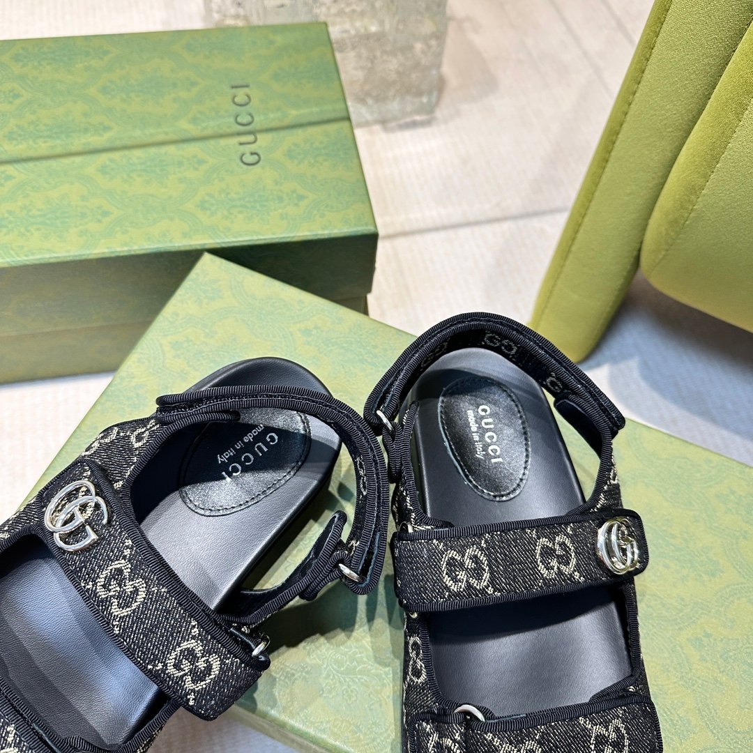 Gucci高仿沙灘鞋 真皮涼鞋 男女同款 情侶款