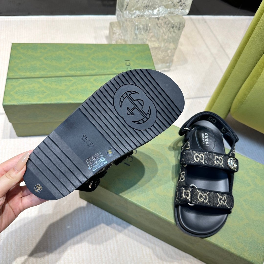 Gucci高仿沙灘鞋 真皮涼鞋 男女同款 情侶款