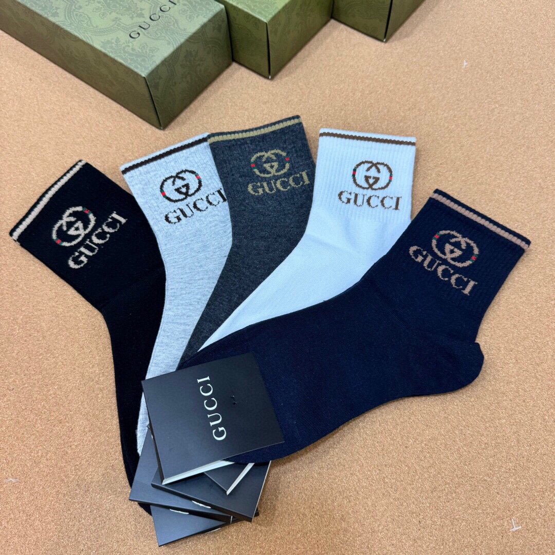 高仿Gucci新品男女可用時尚襪子純棉防臭