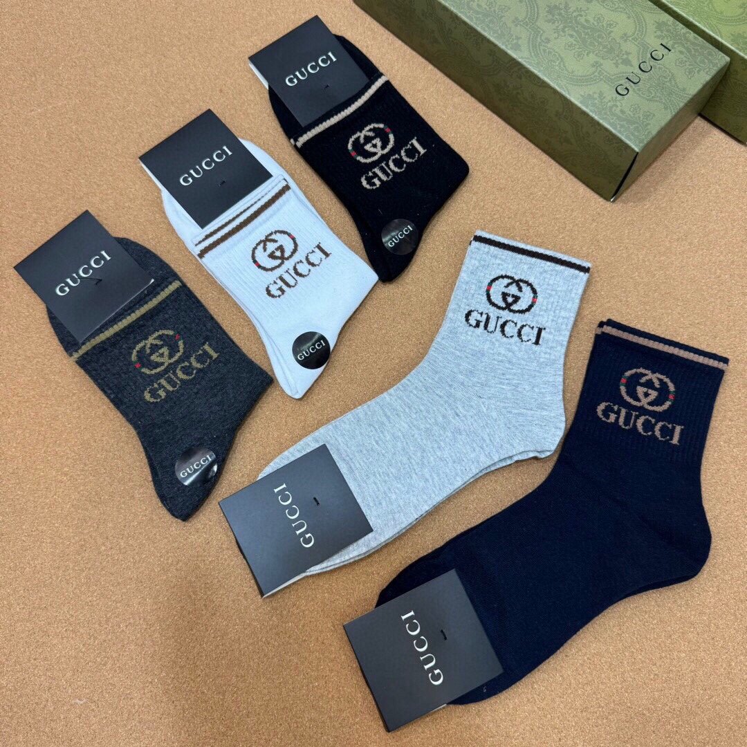 高仿Gucci新品男女可用時尚襪子純棉防臭